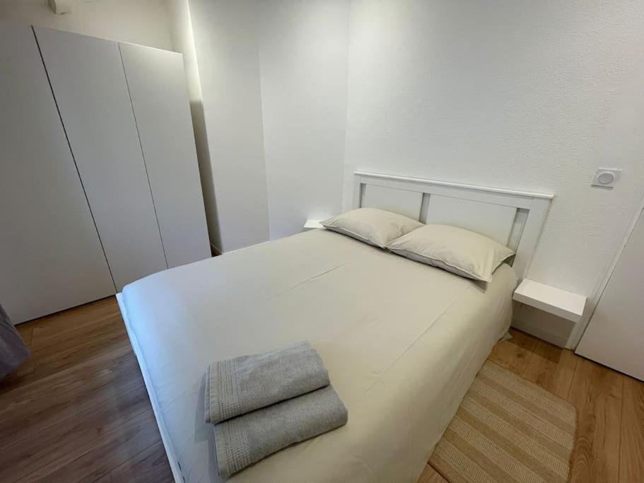 Duplex Sous Les Toits Lägenhet Riez Exteriör bild