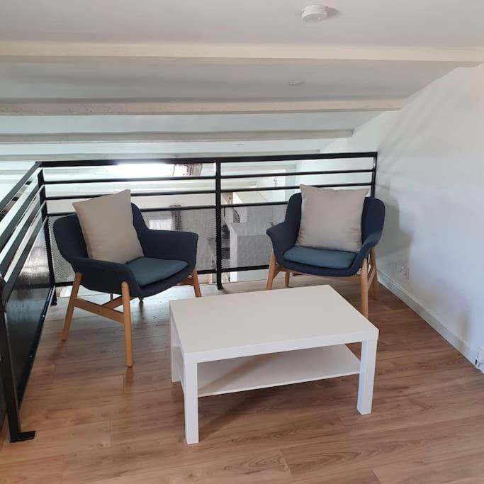 Duplex Sous Les Toits Lägenhet Riez Exteriör bild