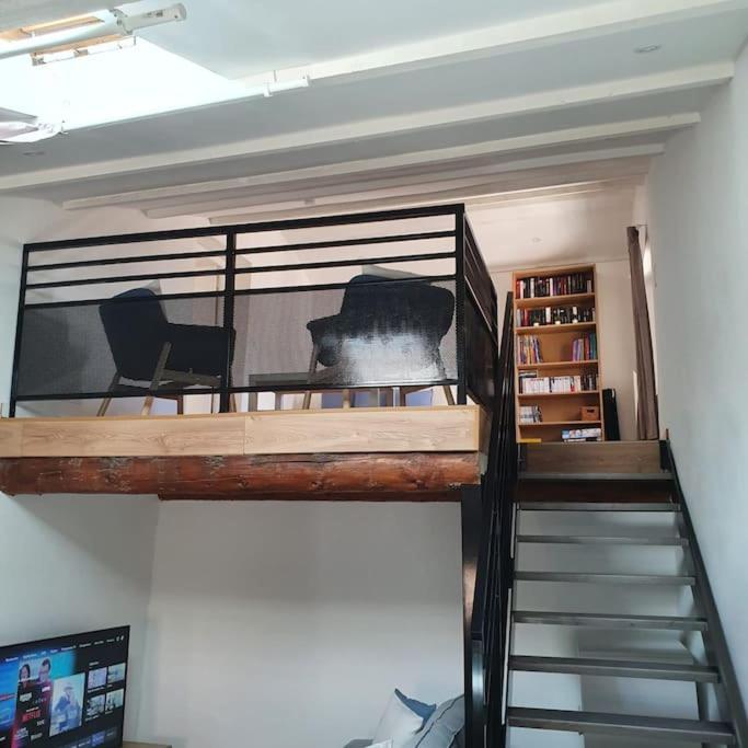 Duplex Sous Les Toits Lägenhet Riez Exteriör bild